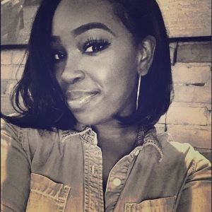 Meet your Posher, Victoria